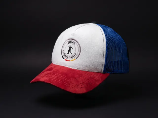 Boné personalizado produzido pela La Casa Drops para cliente — modelo 4